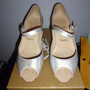 Christian Louboutin kitten heel